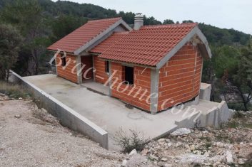 Secluded house on the bay – island of Brac