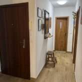 ZU VERKAUFEN – 2-Zimmer-Wohnung mit Terrasse in ruhiger Lage von Supetar auf der Insel Brač